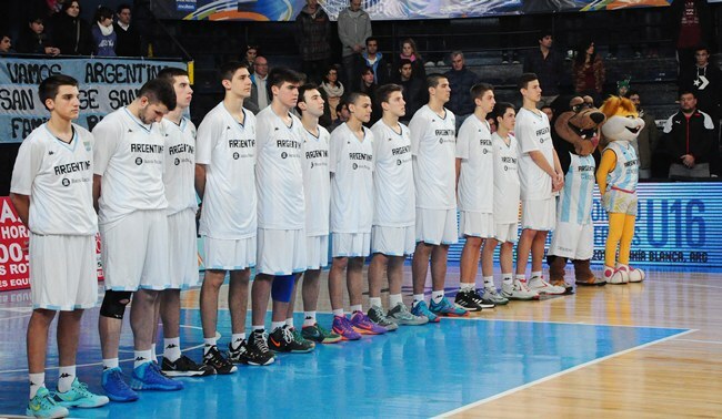 BASQUET 14/06/2015 CAMPEONATO FIBA 2015 U 16 EN BAHIA BLANCA ARGENTINA ARGENTINA VS DOMINICANA FOTO MARCELO FIGUERAS/FIBAAMERICAS